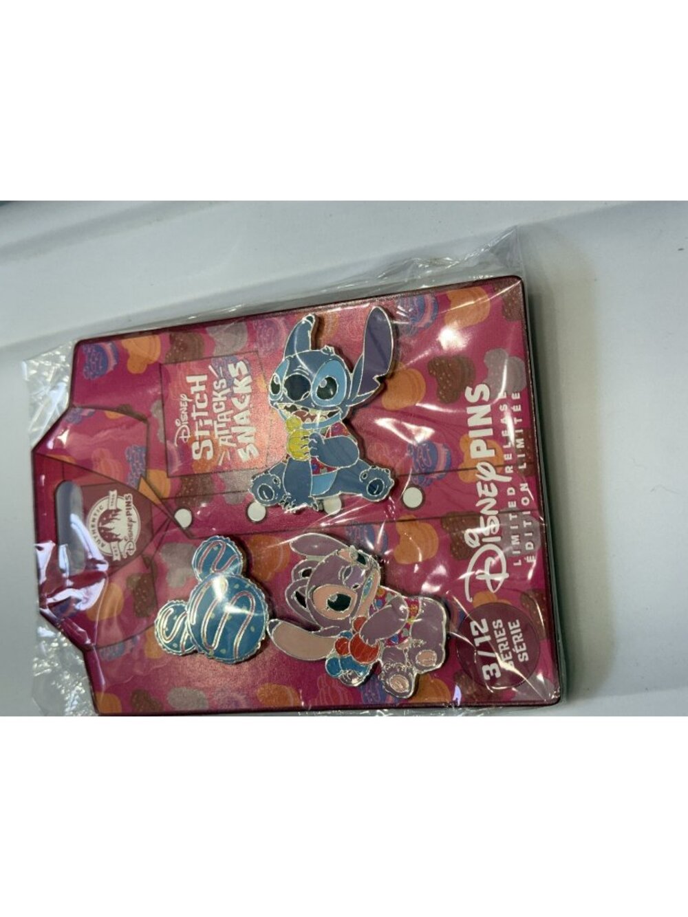 Disney Stitch‎ Attacks Snacks Series 3 Lilo & Stitch Pin Set Limited Release NEW